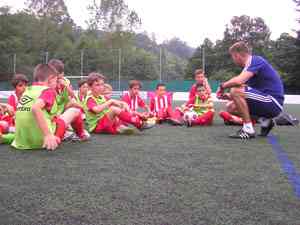 Campamentos futbol Asturias en inglés