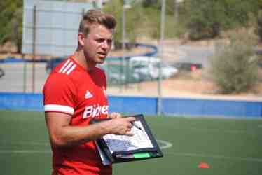 Campus de f&uacute;tbol ingl&eacute;s